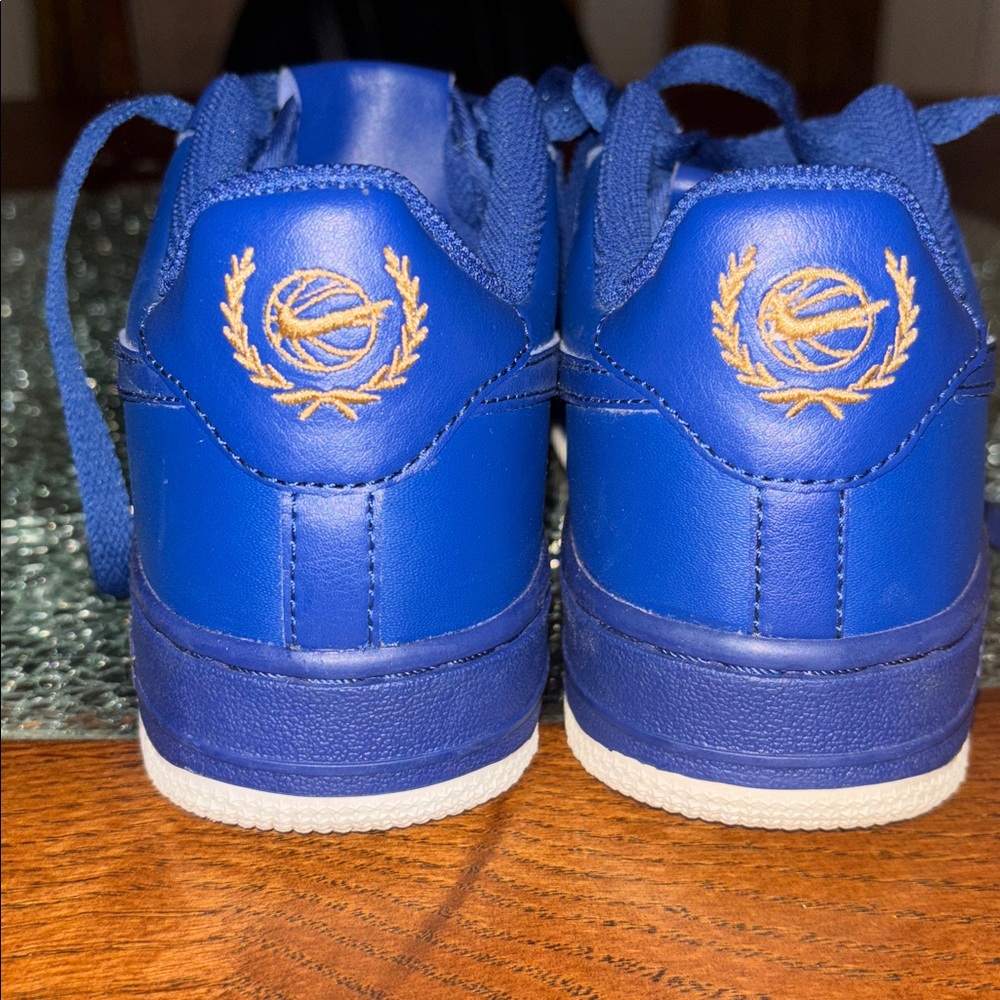 Nike Air Force One - Picture 9 of 9
